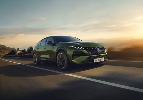 Nowy silnik 1.6 PlugIn Hybrid 240 KM już dostępny. Na razie tylko w jednym modelu