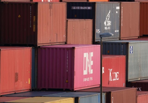 Eksport Japonii rośnie dzięki AI, ale napięcia na Bliskim Wschodzie budzą obawy o przyszłość