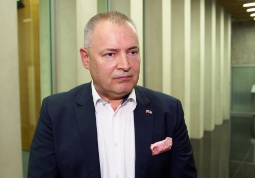 Logotypy marek piwa mają być zakazane podczas meczów. Nowe prawo ograniczy sponsoring klubów i wydarzeń sportowych