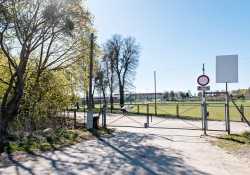 Czytelnik: Przydałoby się dodatkowe dojście do parku wodnego