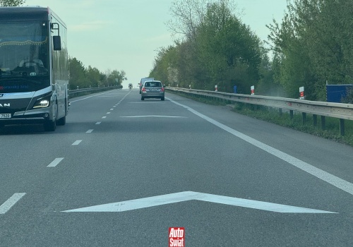 Czesi mają, my nie. Dzięki tym znakom mandat znika. U nas też by się przydał