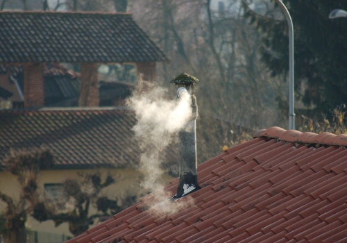 Nowe zasady „Czystego Powietrza”. Więcej pieniędzy, więcej kontroli i większa rola gmin