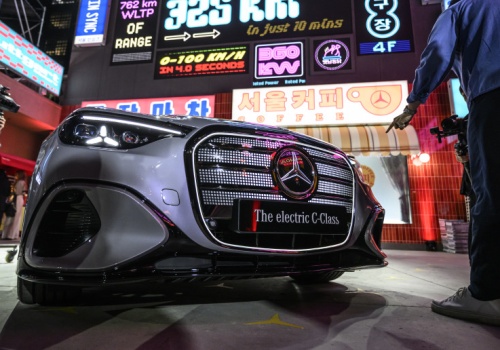 Byliśmy na koreańskiej premierze Mercedesa nowej klasy C. Ten elektryk zmienia reguły gry