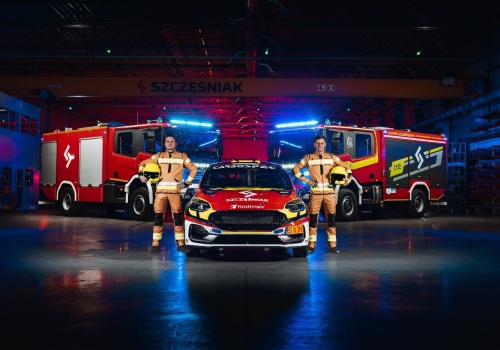 Bielski strażak na rajdowych trasach. SZCZĘŚNIAK Pojazdy Specjalne partnerem zespołu Marcina Górnego w sezonie 2026