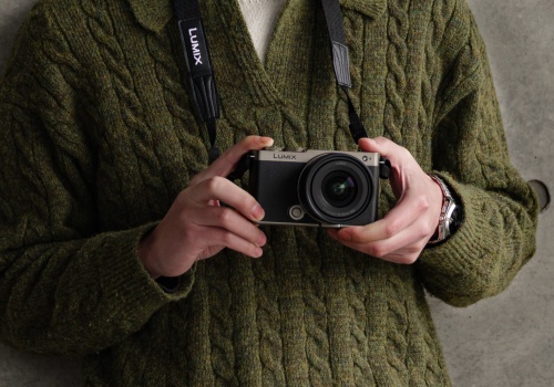 Panasonic prezentuje LUMIX S9 Black Titanium i nowy obiektyw 40 mm F2 dla pełnej klatki