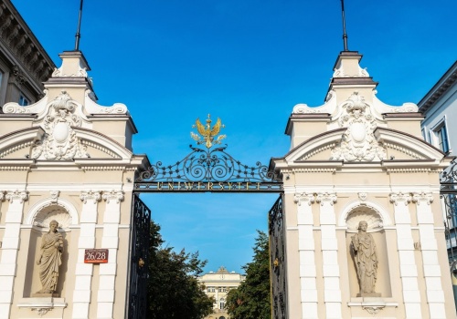 Duży wyciek danych studentów i pracowników UW. Jest komunikat