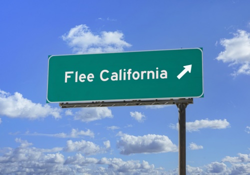 Kalifornia dusi kosztami życia nawet zamożnych. Poza stanem oszczędzają dziesiątki tysięcy dolarów