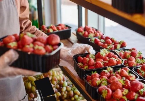 Rumba, Falco, Malwina - to imiona polskich truskawek. Wiemy, kiedy pojawią się na straganach