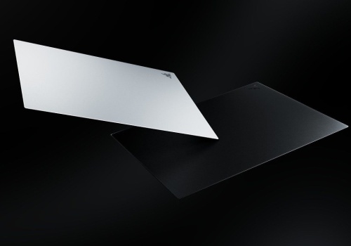 Razer Atlas Pro - oto najcieńsza, szklana podkładka na świecie