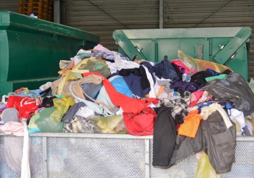 Koniec przyjmowania ubrań do PSZOK. Mieszkańcy muszą radzić sobie inaczej