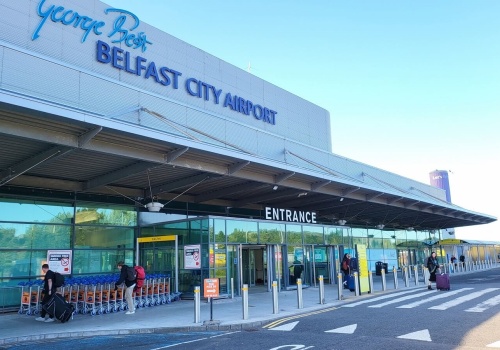 Sprzeczne informacje linii lotniczych na temat lotów z Irlandii Północnej