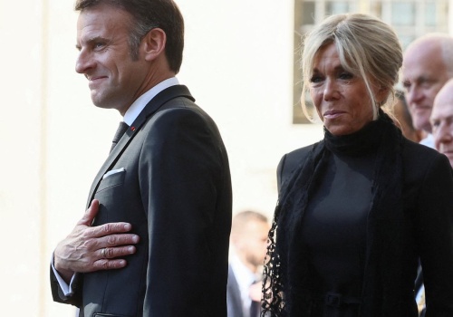 Miała 39 lat, a on 15. Dla romansu z uczniem zaryzykowała wszystko. Jak wtedy wyglądała?