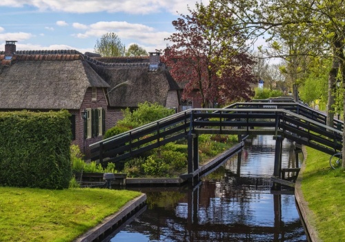 Sercem tej wioski jest woda. Co zobaczyć w 