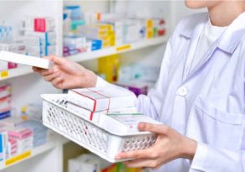 Zarobki w aptece. Oto ile dostają 