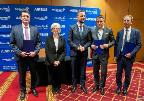 Airbus, Thales Alenia Space i RADMOR wspólnie zbudują wojskowego satelitę dla Polski