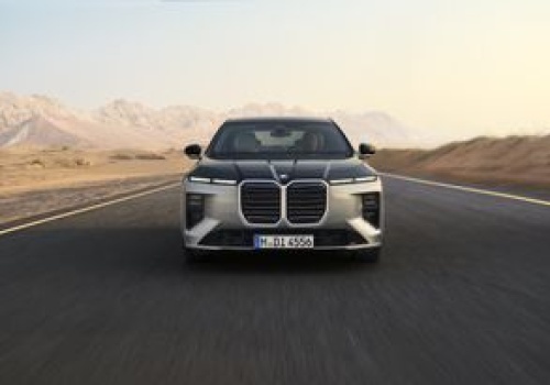 Pierwszy kontakt: BMW serii 7 doczekało się face liftingu. Flagowa limuzyna dostaje nowinki z Neue Klasse