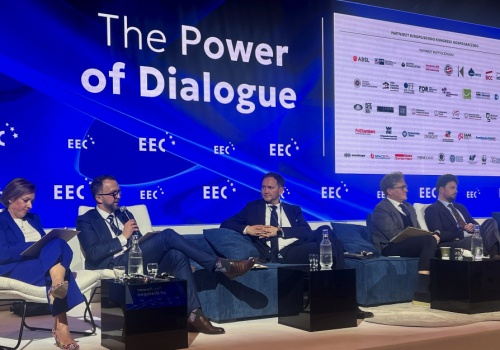 Z tej aplikacji korzysta już 11 mln Polaków. Rząd na EEC wskazuje, skąd wziął się jej sukces