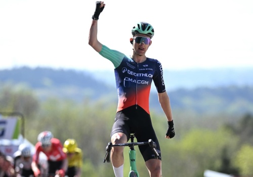 Strzała Walońska 2026: Paul Seixas triumfuje na Mur de Huy!
