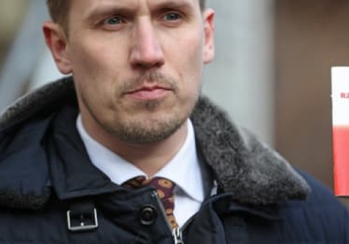 Berkowicz ukarany za skandal z flagą Izraela. 3 miesiące z połową pensji