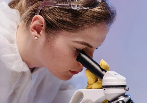 Ranking najlepszych mikrobiologów 2025/2026: 6 Polaków w światowym zestawieniu