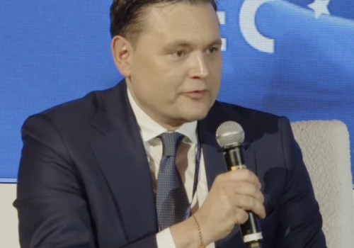 EEC 2026: Polacy kupują dużo tanich ubrań. „Coś się musi zmienić”