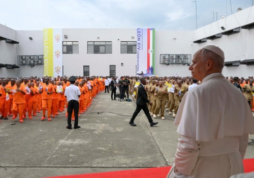 Leon XIV do więźniów: kto się podnosi po upadku, jest silniejszy