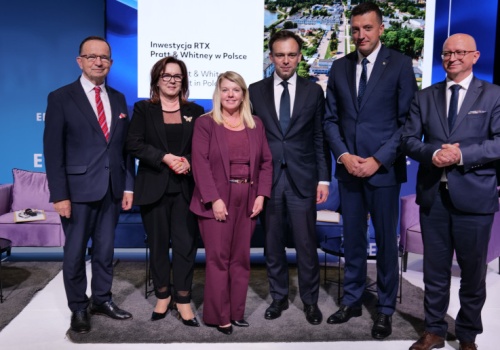 Amerykański gigant zainwestuje w Polsce 100 mln dolarów. Będzie zatrudniał prawie 10 tys. osób