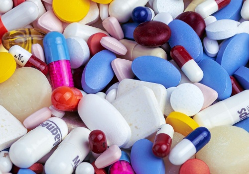 Technologie stosowane w przemyśle farmaceutycznym pod lupą naukowców z Poznania