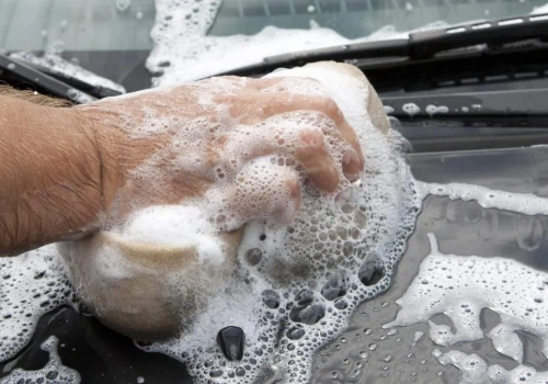 Myjesz auto na posesji? Grozi ci słony mandat