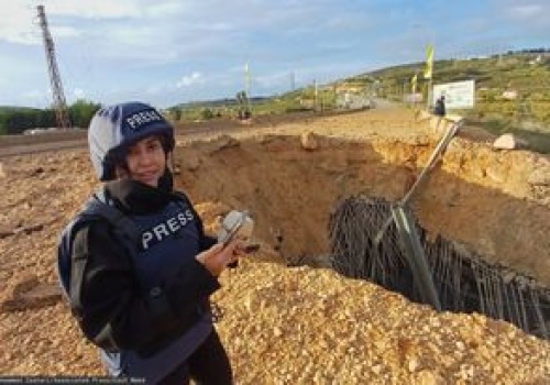 Ratownicy nieśli pomoc dziennikarkom. Zostali zaatakowani przez drona