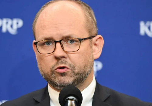 Przydacz wprost: Tusk blokował spotkanie prezydenta Nawrockiego z Macronem