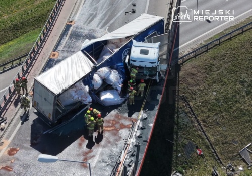 Kierowca przez którego wyłączony jest wiadukt łączący S8 i S2 był kompletnie pijany