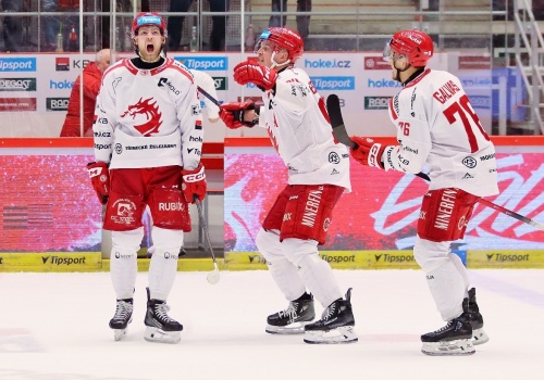 Od 1:4 do 5:4 w dogrywce! Tak potrafią tylko “Stalownicy”