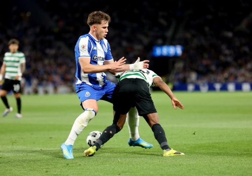 Była 71. minuta. Sensacyjna decyzja trenera ws. Pietuszewskiego