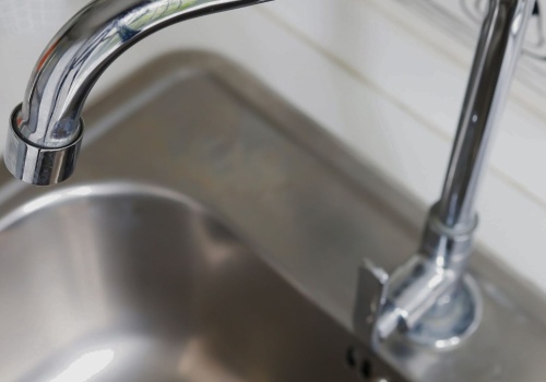 Woda w okolicy Jeleniej Góry nie nadaje się do picia. Wykryli skażenie