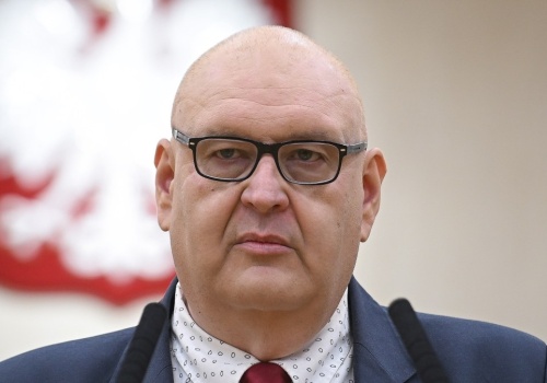 Prezes Trybunału Konstytucyjnego kontra jego nowi sędziowie