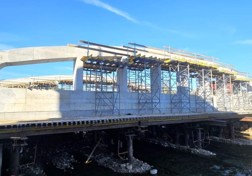 Nowy most przy granicy z Czechami zabetonowany. Wkrótce ważne testy