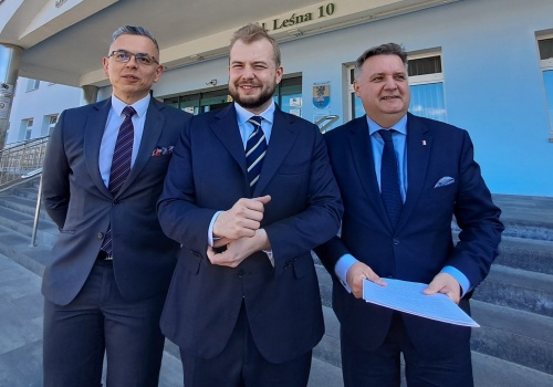 Zła kondycja finansowa szpitala w Chojnicach? Posłowie PiS interweniują, placówka odpowiada