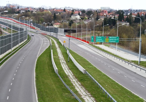 W Polsce powstało za dużo dróg ekspresowych. Prawie nikt tam nie jeździ