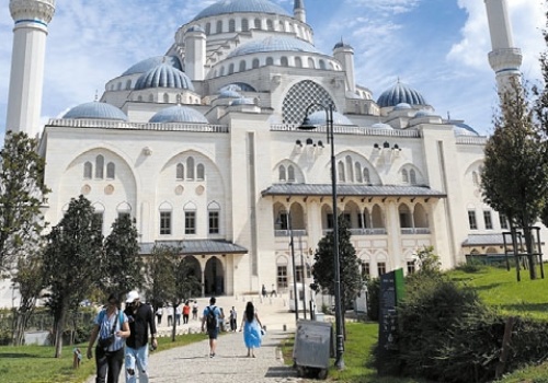 Dlaczego Turcja różni się od innych krajów islamskich?