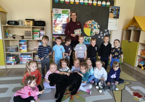 Jak bezpiecznie zachować się wobec zwierząt? Mini kurs dla przedszkolaków ze Słoneczka