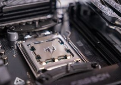 Mały detal, wielka różnica. Dlaczego pasta termoprzewodząca ratuje twój procesor?