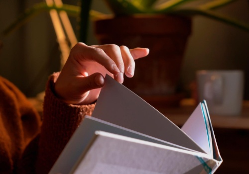 „Kto czyta książki, żyje podwójnie”. 10 cytatów o książkach na Światowy Dzień Książki