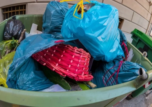 Śmieciowy kryzys we Wrocławiu? Opozycja chce powołania specjalnej komisji