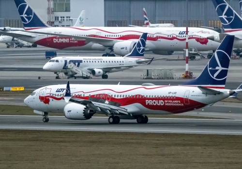 LOT. Ponad 900 tys. pasażerów w marcu, pomimo wojny