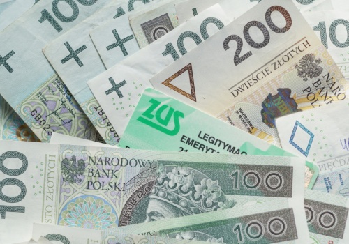 700 mln zł czeka na odbiór w ZUS. Ludzie nie zgłaszają się po pieniądze