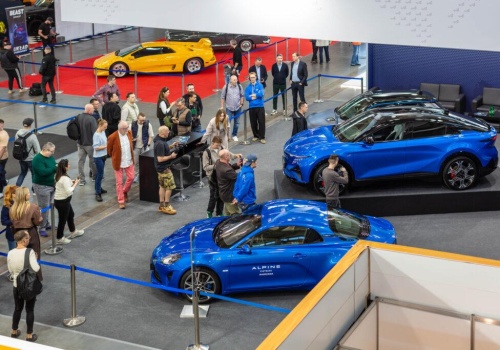 Nowe sportowe Alpine A390 zadebiutowało w Polsce. 4×4, Trzy silniki, 470 KM, 3,9s do setki!