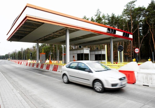 Ceny przejazdu A2 osiągnęły masę krytyczną. Kierowcy wybierają inną drogę. Po co więc nam taka autostrada?