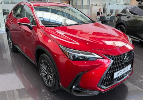 Lexus NX znowu tanieje. Teraz nawet osoby rozważające zakup chińskiego SUV-a mogą się zawahać