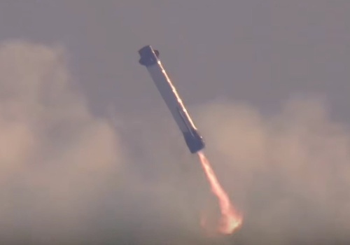 New Glenn poleciał i wylądował, ale był problem. Czy Blue Origin radzi sobie lepiej, niż SpaceX?